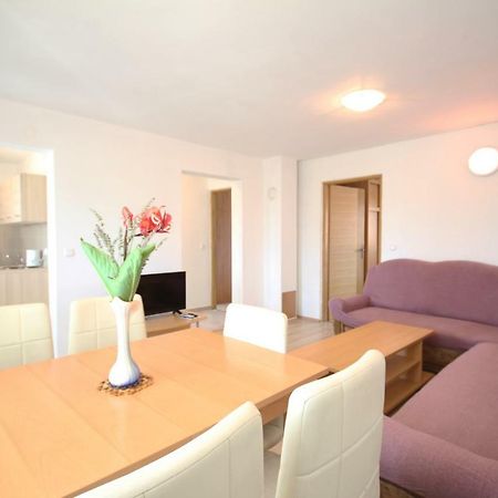 Apartmani Bradaric Pula Exteriör bild
