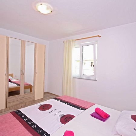 Apartmani Bradaric Pula Exteriör bild