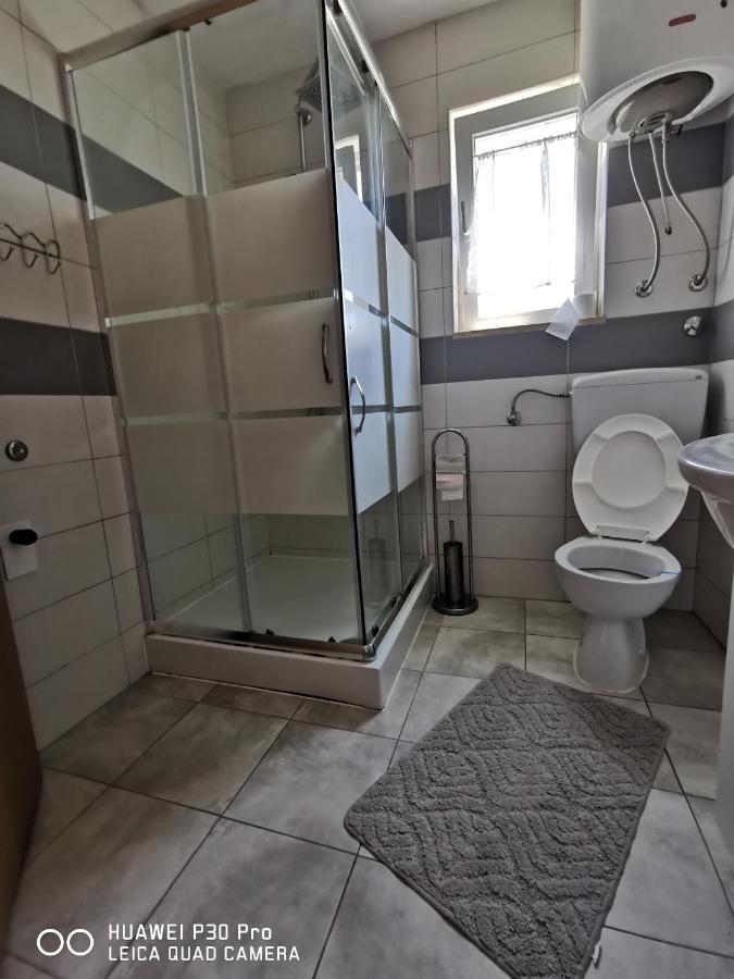 Apartmani Bradaric Pula Exteriör bild