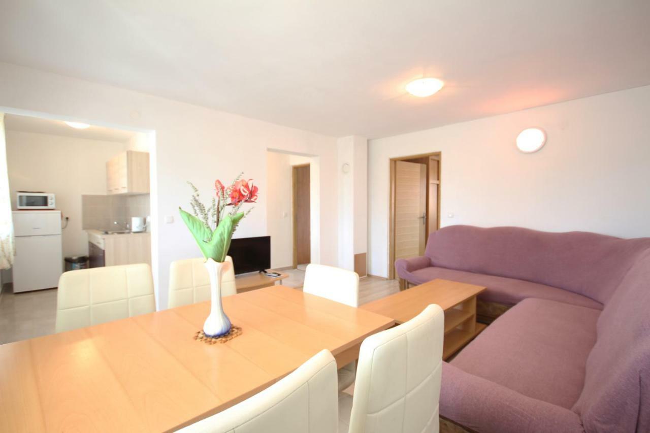 Apartmani Bradaric Pula Exteriör bild