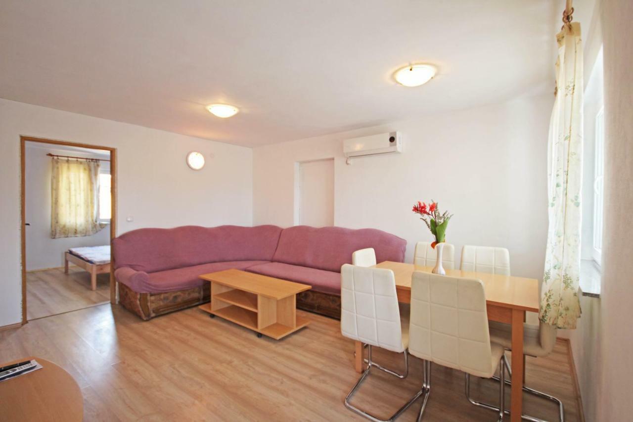 Apartmani Bradaric Pula Exteriör bild