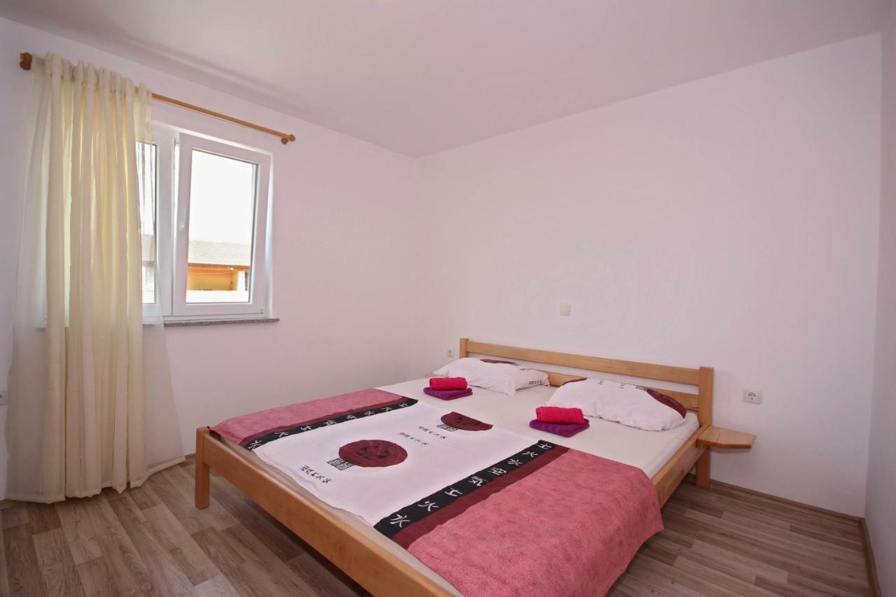 Apartmani Bradaric Pula Exteriör bild